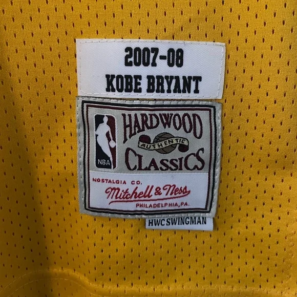Kobe Bryant Los Angeles Lakers 2007-08 Throwback #24 Mitchell & Ness Jersey XL - Picture 7 of 9